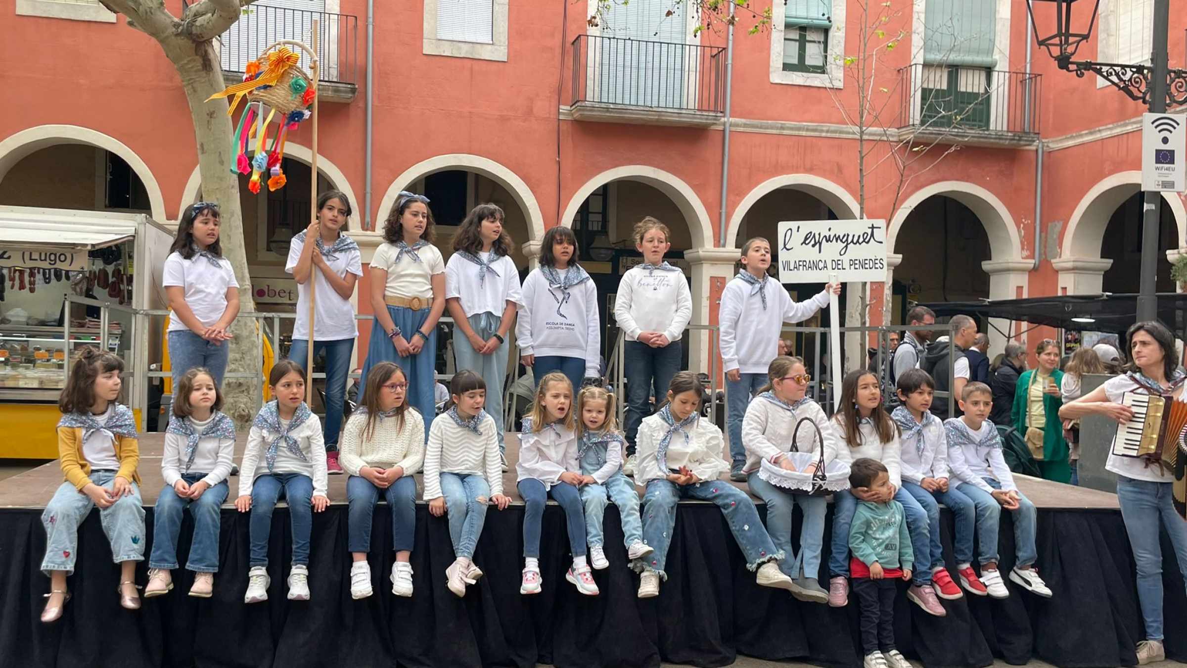 Un dia fantàstic cantant pel centre de Vilafranca! Visca les Caramelles!